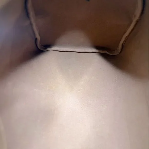 COPY - 💯 AUTH Louis Vuitton Speedy 35 custom My World Tour bag - Picture 9 of 14